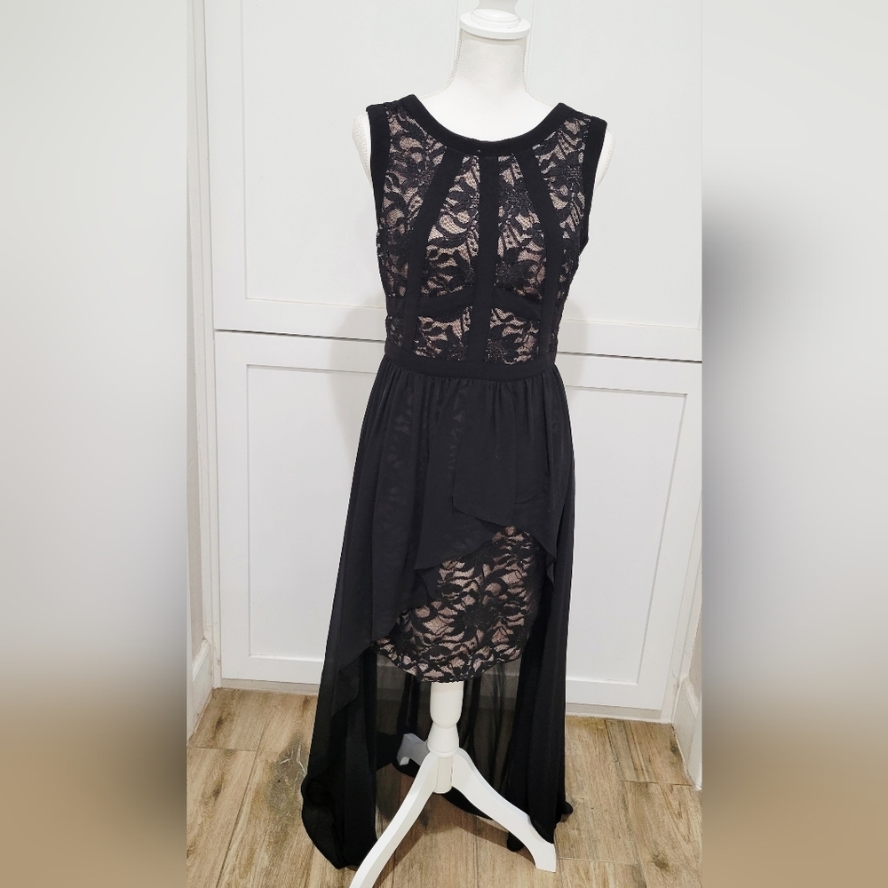 Morgan & Co Black Lace High-Low Dress | Size 9/10
